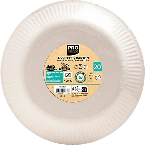 Un paquet d'assiettes en carton, emballées dans du film. L'étiquette comprend des détails sur le produit tels que la taille, la quantité et la température.