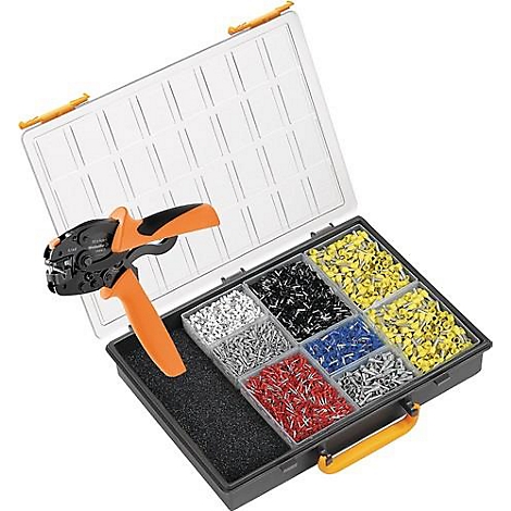 Boîte à outils avec pince à sertir et diverses cosses de câble de différentes couleurs.