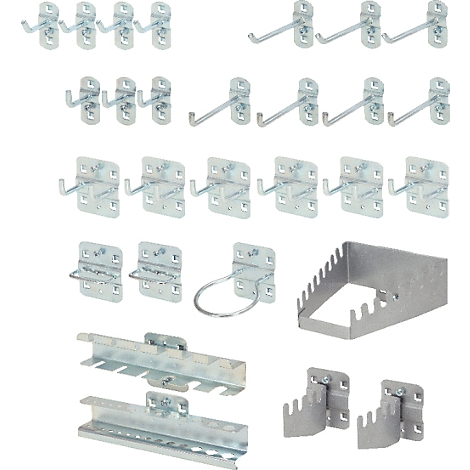 Divers crochets et supports métalliques pour le stockage d'outils, disposés en grille.