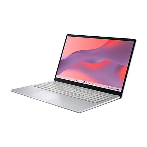 Silbernes Asus Chromebook mit geöffnetem Display vor weißem Hintergrund.