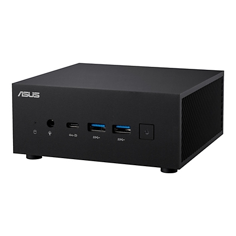 Schwarzer ASUS Mini-PC auf weiÃŸem Hintergrund. Auf der Vorderseite AnschlÃ¼sse und Power-Button.