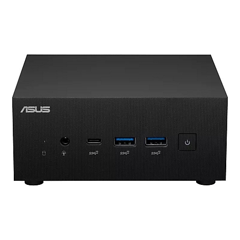 Ein schwarzer Mini-PC mit den Anschlüssen USB, USB-C und Kopfhöreranschluss, sowie einem Power-Button.
