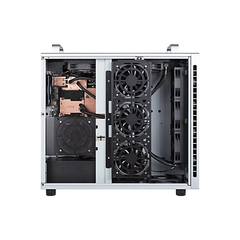 Innenansicht eines Computergehäuses mit drei vertikal montierten Lüftern und Kupfer-Kühlelementen.