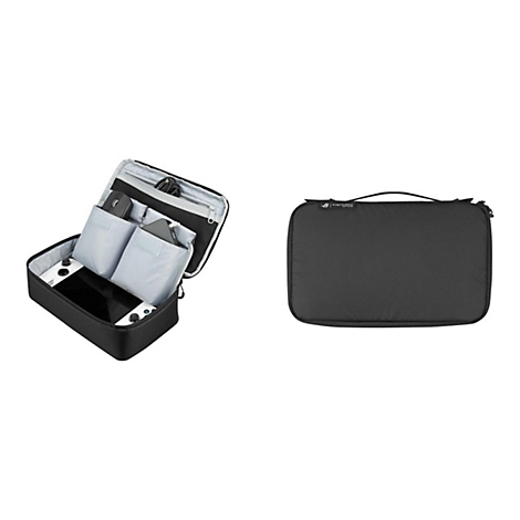 Schwarze ASUS ROG Tragetasche einmal geschlossen und einmal geöffnet mit Gaming-Konsole und Zubehör.