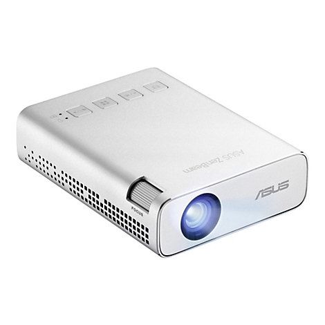 Ein silberfarbener ASUS ZenBeam Projektor, mit Bedienelementen und Fokusrad. Das Objektiv gibt blaues Licht ab.