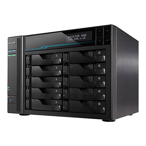 Schwarzes Asustor NAS-Gehäuse mit zehn Festplatteneinschüben und einem LC-Display vorne.