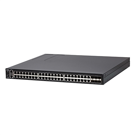 Schwarzer Aten Netzwerk-Switch mit vielen Ethernet-Ports, vor weißem Hintergrund.