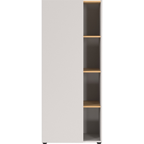 Een witte kast met een open kant die houten planken laat zien.