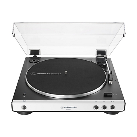 Schwarzer Plattenspieler mit klarer, hochgeklappter Abdeckung. Das Logo "audio-technica" ist sichtbar.