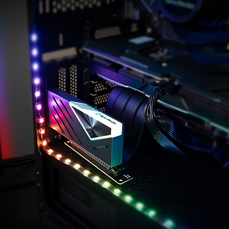 AVerMedia Capture-Karte mit RGB-Beleuchtung in einem PC-Gehäuse verbaut.