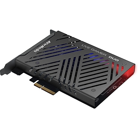Schwarze AVerMedia Live Gamer Duo Capture-Card mit geometrischem Lüftungsgitter und roter LED-Beleuchtung.