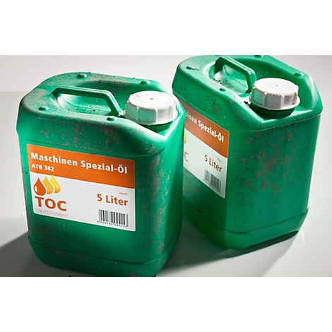 Two green canisters of special oil, inscription: Maschinen Spezial-Öl, 5 liters.