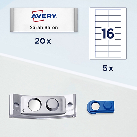 Set de badges Avery avec 20 badges, 5 planches de 16 étiquettes chacune et fixations magnétiques.