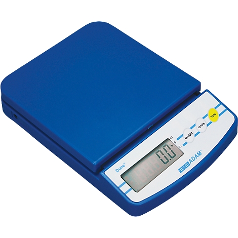 Balance de cuisine numérique bleue, affichant 0.0, avec les boutons "On/Off", "Tare", "Units" et le logo "Adam".