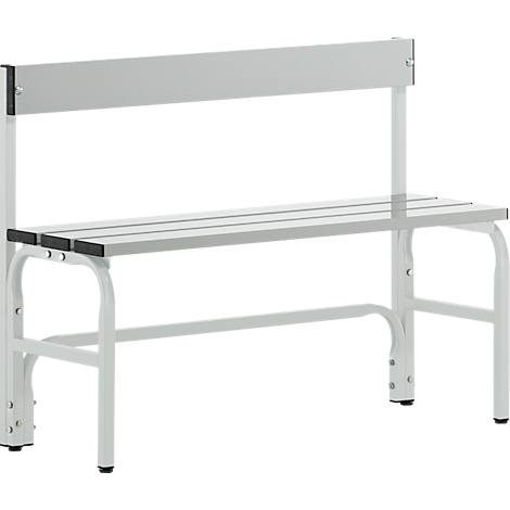Banc en métal gris avec dossier. Cadre blanc, assise et dossier gris. Sur fond blanc.