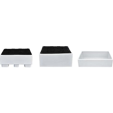 Tres contenedores blancos: un contenedor rectangular con un pincel negro, otro con un pincel y un contenedor vacío.