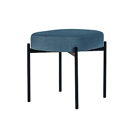 Blau gestoffeerde kruk met zwarte poten.