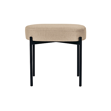 Beige ovale poef met zwarte metalen poten. De zitting is van stof.