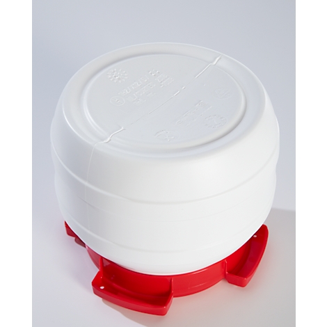 Conteneur rond blanc avec un pied rouge sur fond blanc. Le conteneur est de forme ronde et est inscrit en haut.