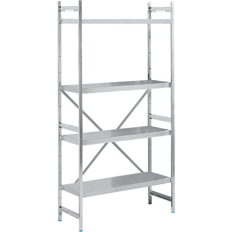 RVS stelling met vier planken. Metalen structuur, blank oppervlak, ideaal voor keuken of opslag.