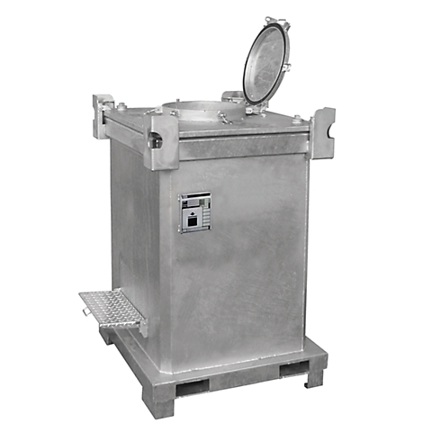 A large, silver container with an open lid, on a pallet. On the side a small step.