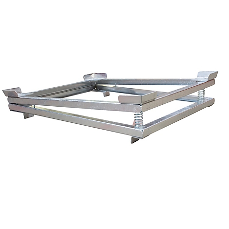 Metalen palletframe, hoekig, zilverkleurig, met veren.