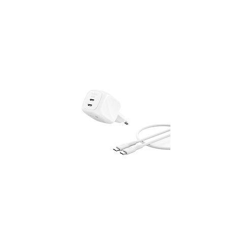 Chargeur blanc avec deux ports USB-C et câble USB-C blanc sur fond blanc.