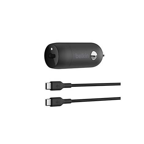 Schwarzes Belkin-Autoladegerät mit zwei USB-C-Kabeln.