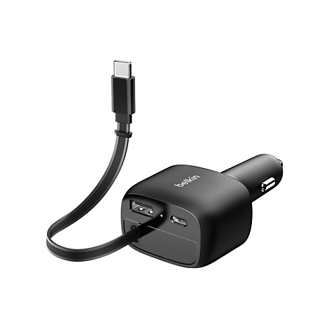 Schwarzes Belkin-Autoladegerät mit USB- und USB-C-Anschlüssen, und Kabel.