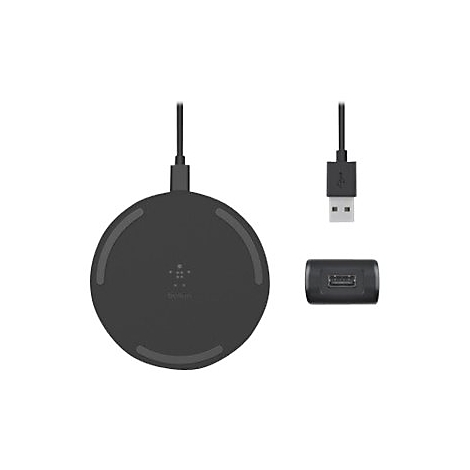 Drahtloses Ladegerät, schwarz. Rund, Belkin-Logo, Kabel und USB-Anschlüsse.