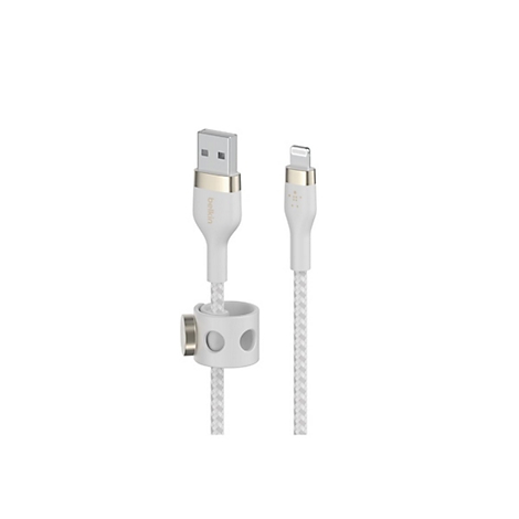 Weißes USB-Ladekabel mit Lightning-Anschluss. Beide Enden sind sichtbar, einschließlich des Kabelhalters.