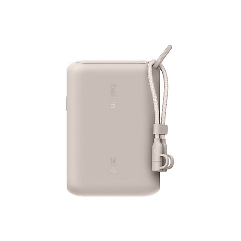 Batterie externe beige avec logo Belkin et impression 20W. Avec dragonne.