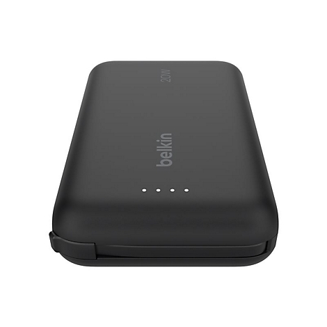 Schwarze Powerbank von Belkin, 20W, mit drei weißen LEDs. Oben steht 20W, darunter steht Belkin.