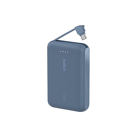 Blaues Belkin Powerbank mit angeschlossenem USB-C-Kabel. Auf der Seite steht 'belkin' und '20W'.