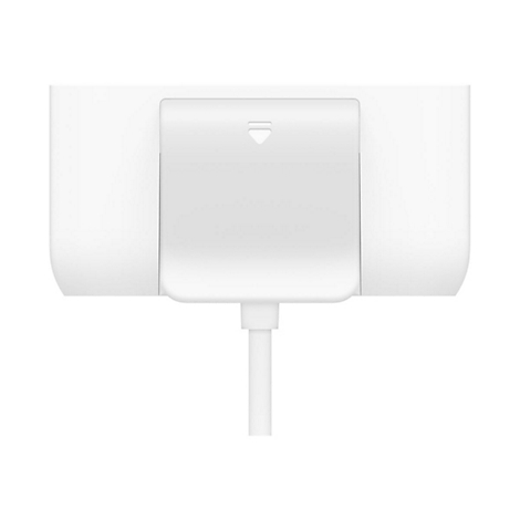 Gros plan sur un appareil blanc et rectangulaire avec un connecteur et un couvercle avec un symbole de flèche.