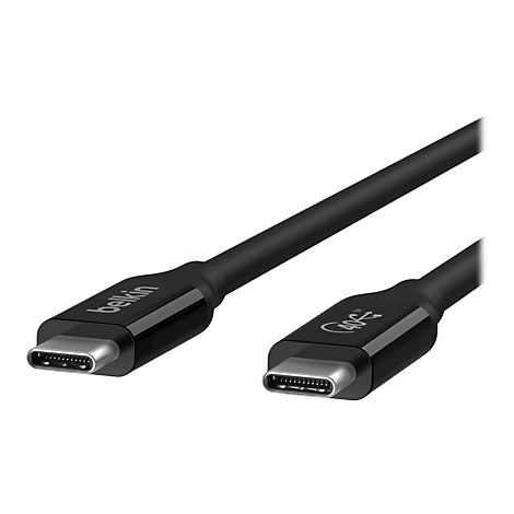 Schwarzes USB-C-Kabel von Belkin. Zwei Stecker mit Belkin-Logo und USB-Symbol. Auf weißem Hintergrund.