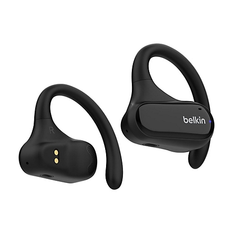 Deux écouteurs noirs Belkin sur fond blanc. L'écouteur droit porte l'inscription "belkin".