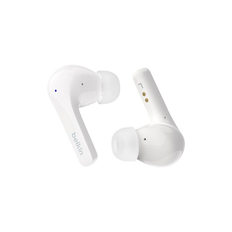 Deux écouteurs sans fil blancs de la marque Belkin sur fond blanc. L'écouteur gauche a un indicateur bleu.