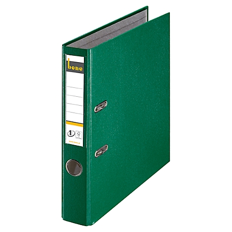 Green binder with a white label and the inscription 'bene'.