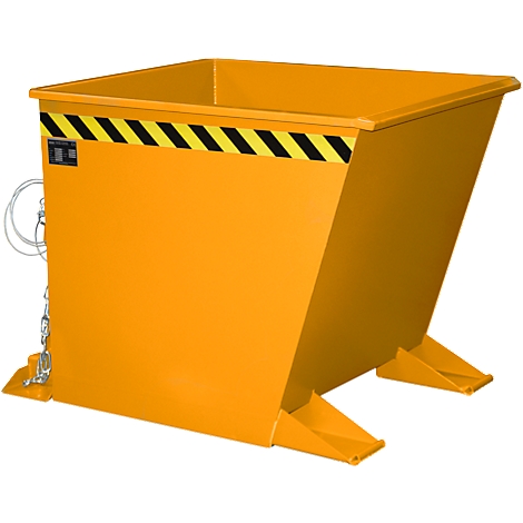 Benne basculante orange et angulaire avec des rayures d'avertissement jaunes et noires, une chaîne et un support.