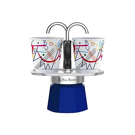 Bialetti Mini Express Espressokocher mit zwei Tassen im Kunst-Design auf weißem Hintergrund.
