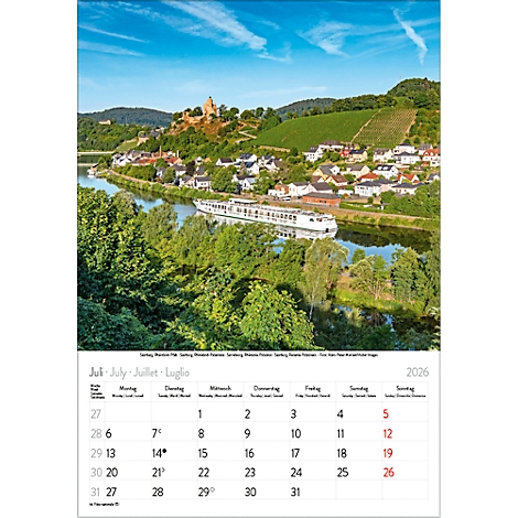 Kalenderblatt mit Flusslandschaft und Burg, Juli 2026.