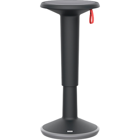 Taburete de pie negro con bucle rojo para agarrar. El taburete tiene un asiento redondo.