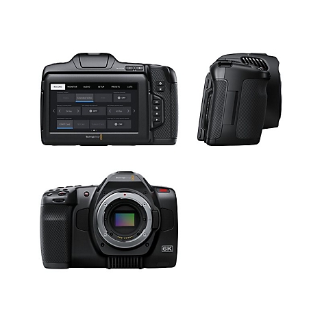 Drei Ansichten einer schwarzen Blackmagic Pocket Cinema Camera 6K mit Touchscreen-Menü und Sensor.