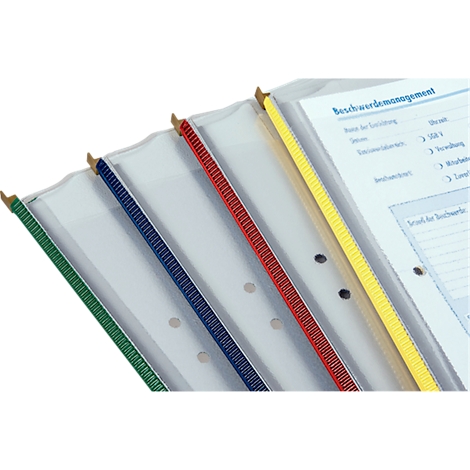 Mappen met gekleurde strepen, een blad met het opschrift "Klachtenmanagement".