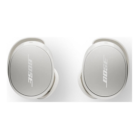 Zwei weiße Bose In-Ear-Kopfhörer vor weißem Hintergrund mit gut sichtbarem Bose-Logo.