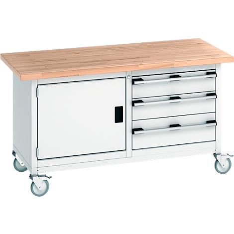 Werkbank mit Holzarbeitsplatte, weißem Schrank und Schubladen, auf Rollen.