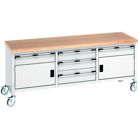 Werkbank mit Holzplatte, grauen Schubladen und Türen, auf Rollen.
