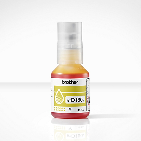Une bouteille d'encre Brother remplie d'encre jaune. L'étiquette indique 'BTD180Y', Jaune, 48,8ml.