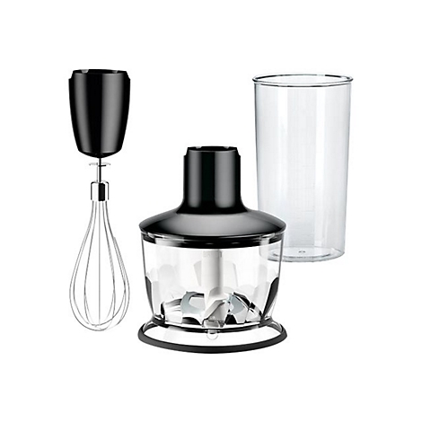 Stabmixer-Zubehör: Schneebesen, Zerkleinerer mit Metallmesser und transparenter Mixbecher auf Weiß.